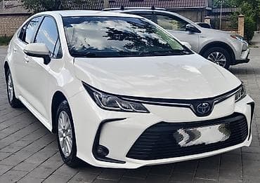 Toyota Corolla: 2021 г., 1.8 л, Вариатор, Гибрид, Седан
