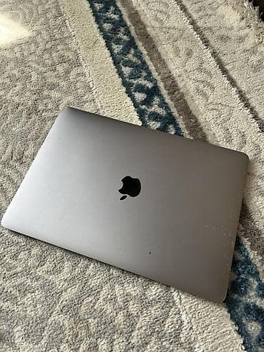 gear s: MacBook Pro 13" (2017), цвет Space Gray - Дисплей: 13 дюймов Retina — 1