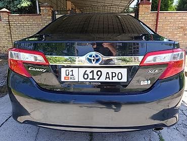 corolla 2004: Toyota Camry: 2013 г., 2.5 л, Вариатор, Гибрид, Седан — 5