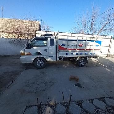 bmw 320: Легкий грузовик, Hyundai, Стандарт, 1,5 т, Б/у — 2