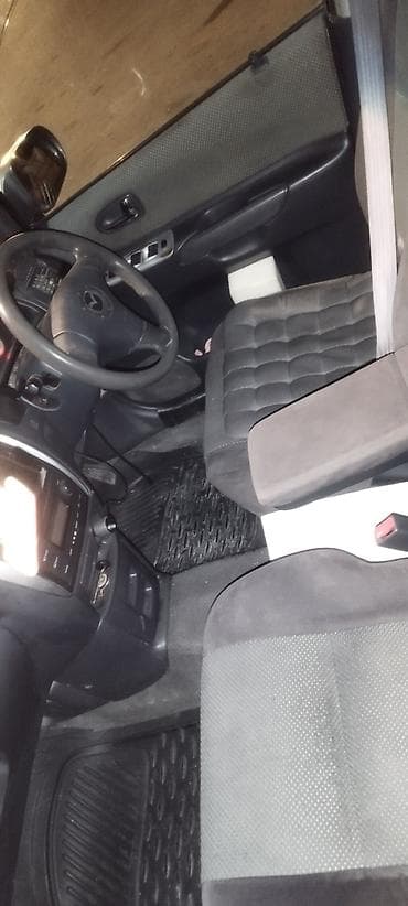 mini cuper: Mazda PREMACY: 2004 г., 1.8 л, Автомат, Бензин, Минивэн — 7