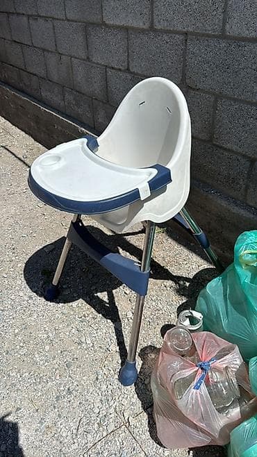 Детский стульчик для кормления - Материал: пластиковое сиденье с