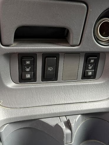 тае: Toyota RAV4: 2002 г., 2 л, Автомат, Бензин, Внедорожник — 7