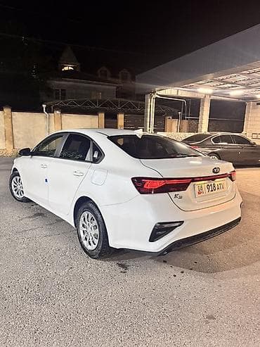 583 585: Kia Cerato: 2019 г., 1.6 л, Автомат, Бензин, Седан — 4