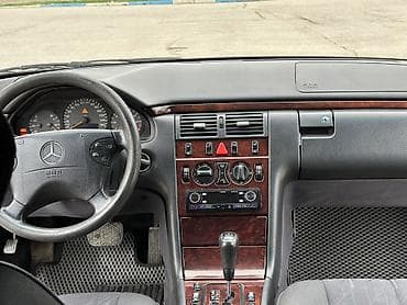 е 52: Mercedes-Benz E-Class: 2002 г., 3.2 л, Автомат, Бензин, Седан — 7