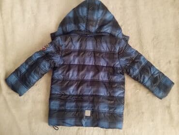 где можно продать старые вещи в бишкеке: 1000 сомов SELA куртка с серыми рукавами, б/у, на 3-5 лет. 1200 сомов — 4