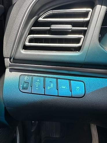 honda elantra: Hyundai Avante: 2018 г., 1.6 л, Автомат, Бензин, Седан — 6