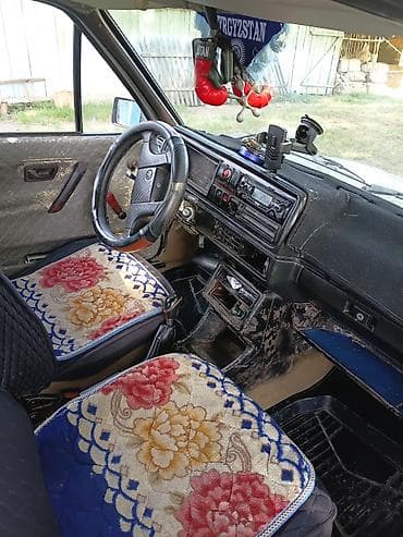 авто подборщик: Volkswagen Golf: 1987 г., Хэтчбэк — 6