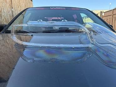 Трубки, патрубки, шланги: Продается пара передних стекол для фар БМВ E39, 5 серии. Материал — 5