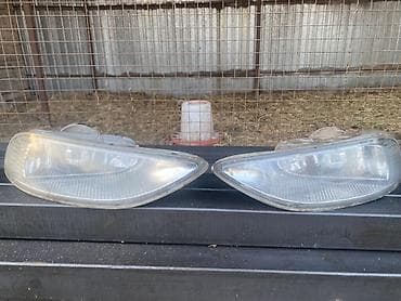 Комплект передних фар Toyota Б/у at lalafo.kg Комплект передних фар Toyota Б/у