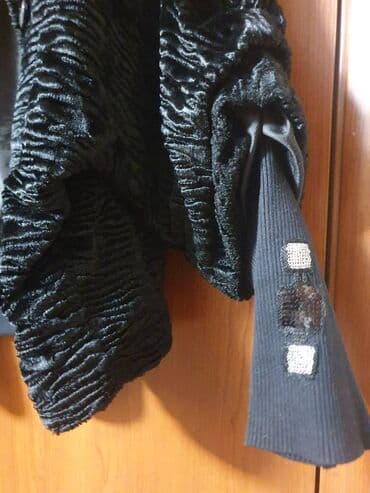 Шкафы для трансформатора: Продаем новую полушубку из каракуля . Проиводство Южная Корея. Размер — 20