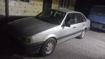 выхлопы: Volkswagen Passat: 1988 г., Бензин, Седан — 1
