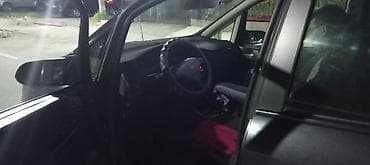 опел: Opel Zafira: 2001 г., 1.6 л, Механика, Бензин, Минивэн — 2