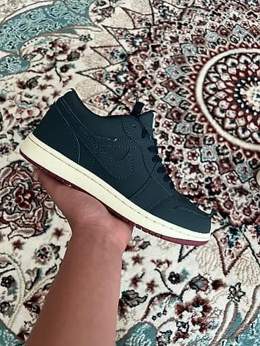 low: Мужские кроссовки, 38, Air Jordan, Новый, Самовывоз — 1