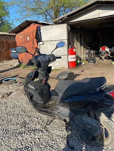 колеса на мопед: Тип скутера 200 куб. см, Бензин — 3