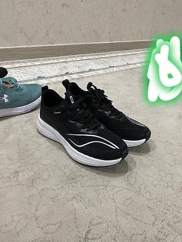 nike react: 1)лининг размер 40 1300 2)Under Armour размер 40 оригинал покупал за — 1