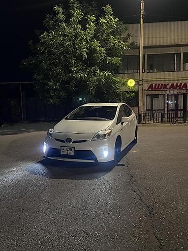 lexus rx 2000: Toyota Prius: 2015 г., 1.8 л, Робот, Гибрид, Хэтчбэк — 2