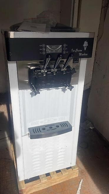 Профессиональный фризер для мягкого мороженого - Напольная модель с