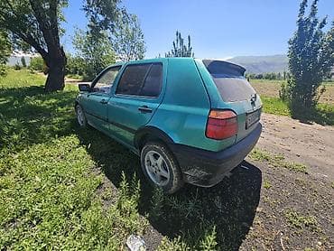 golf 8: Volkswagen Golf: 1993 г., 1.8 л, Механика, Бензин, Хэтчбэк — 1