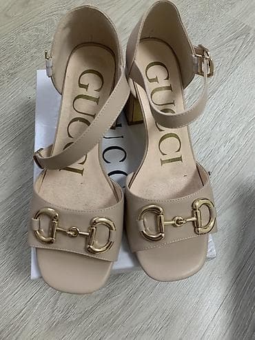 золото колцо: Босоножки, 39, Gucci, Б/у, цвет - Бежевый — 2