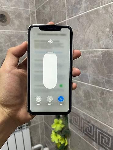 11pro 64: IPhone 11, Б/у, 64 ГБ, Белый, Чехол, 69 % — 5