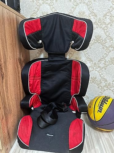 Продаю детское авто кресло 4-10 лет в хорошем состоянии. Дешево