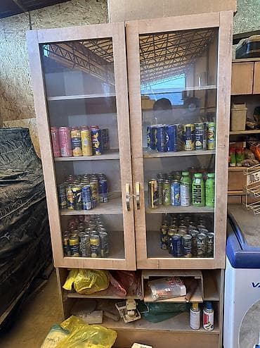 витринные полки б у: Полки для магазина в хорошем состояние 2 длинные столешницы под кассу — 1