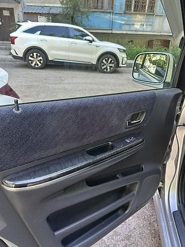 вид машина: Honda Stepwgn: 2005 г., 2 л, Газ, Минивэн — 9