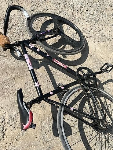 титановые велики: Фикс,рама М,капибара в подарок передное диска титановое,продаю так как — 3