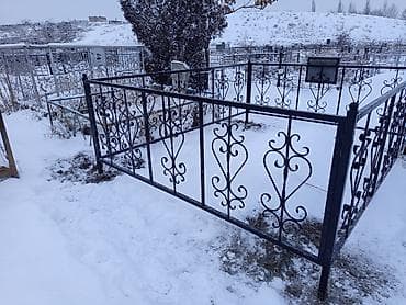 водный камень: Памятник в форме сердца из гранита. Варианты: - Модель PV1294 — — 3