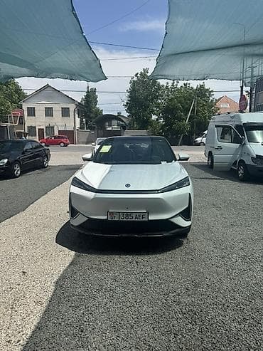 device kg: Dongfeng : 2025 г., 1.5 л, Автомат, Электромобиль, Кроссовер — 1