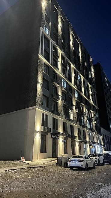 реально: 3 комнаты, 74 м², Элитка, 4 этаж, Дизайнерский ремонт — 1