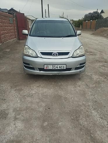 Транспорт: Toyota Ipsum: 2001 г., 2.4 л, Автомат, Бензин, Универсал — 2