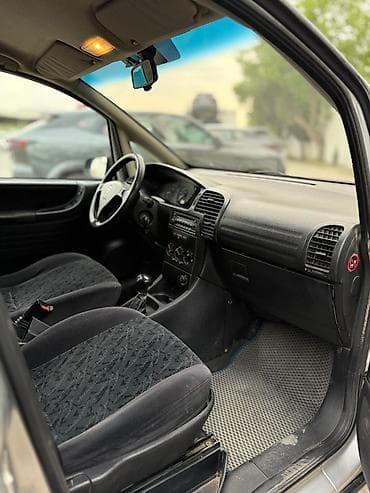 mini v: Opel Zafira: 2001 г., 2.2 л, Автомат, Бензин, Минивэн — 7