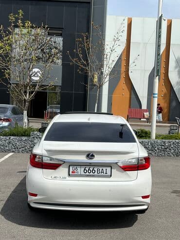 runx alex: Lexus ES: 2018 г., 2.5 л, Автомат, Гибрид, Седан — 8