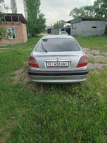 степ эреф 1: Toyota Avensis: 2002 г., 1.8 л, Кол менен иштөөчү, Бензин, Лифтбек — 5