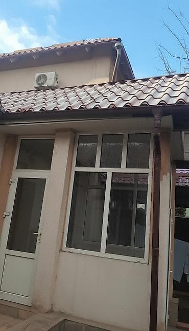 Хостел - Материал: ПВХ-профиль белого цвета - Комплектация: глухие и