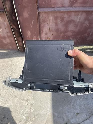 bud e2: Штатная аудиосистема Lexus/Toyota (головное устройство) RX350 - — 4