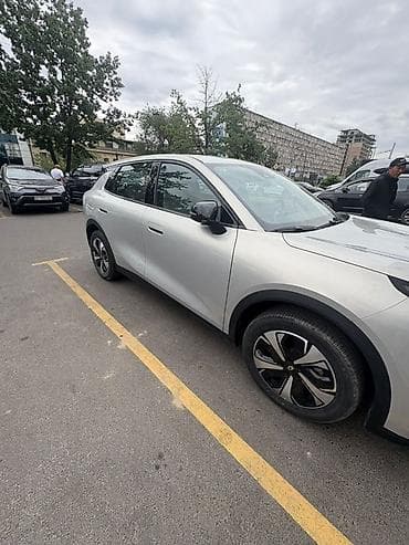 eagle eyes: Roewe : 2025 г., Электромобиль, Кроссовер — 2