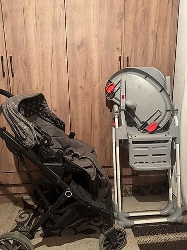 каляска для малышей: Коляска, Другой бренд, цвет - Черный, Б/у, Самовывоз — 1