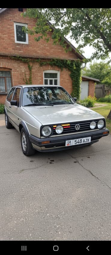 дом обмен на авто: Volkswagen Golf: 1988 г., 1.8 л, Механика, Бензиновая, Купе — 1