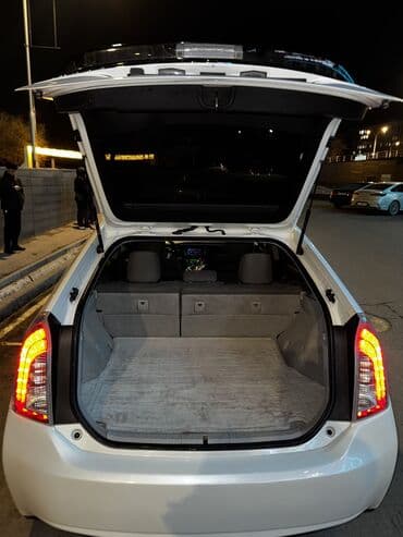 машины в бишкеке: Toyota Prius: 2014 г., Вариатор, Гибрид, Хэтчбэк — 9