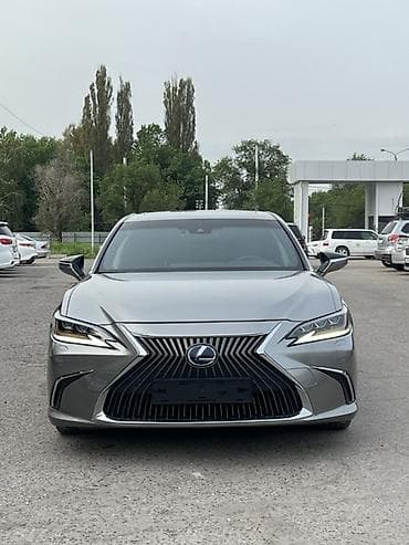lexus es 300h 2018: Lexus ES: 2021 г., 2.5 л, Гибрид, Седан — 2