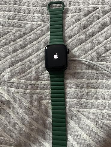 Смарт-часы: Apple Watch SE 3 (2025/2026) с поддержкой GPS Корпус и дисплей — 2