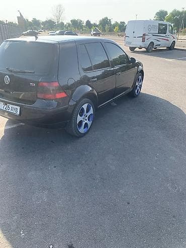 Продажа авто: Volkswagen Golf: 2003 г., Механика, Дизель, Хэтчбэк — 4