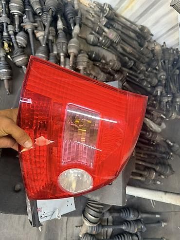 Задний левый стоп-сигнал Honda 2001 г., Б/у, Оригинал, Япония at lalafo.kg Задний левый стоп-сигнал Honda 2001 г., Б/у, Оригинал, Япония
