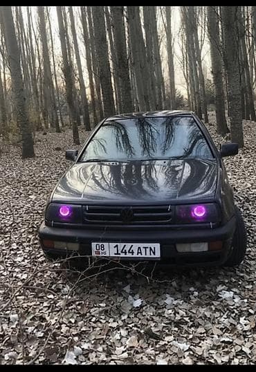 Унаа сатуу: Volkswagen Vento: 1995 г., 1.8 л, Кол менен иштөөчү, Седан — 4