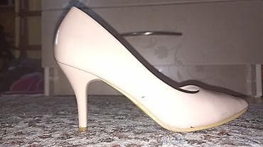 ассоль: Каблуки. носила 1 раз Размер: молочные: 37р, Черные 38р. - Модели — 3