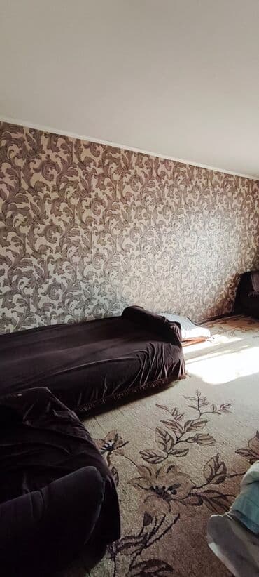 продаю пол дома район рабочий городок: 1 комната, 39 м², 104 серия, 3 этаж, Евроремонт — 1