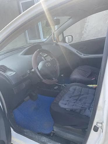 тойота малолітражка: Toyota Yaris: 2007 г., Автомат, Бензин, Хэтчбэк — 3